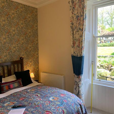 Leven House Bed And Breakfast Кріфф Екстер'єр фото